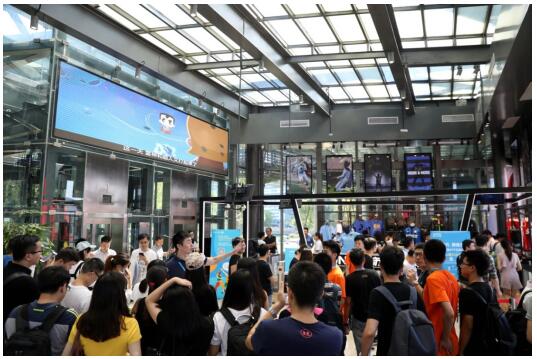 揭秘！小小无人店 蕴含苏宁金融科技“大智慧”