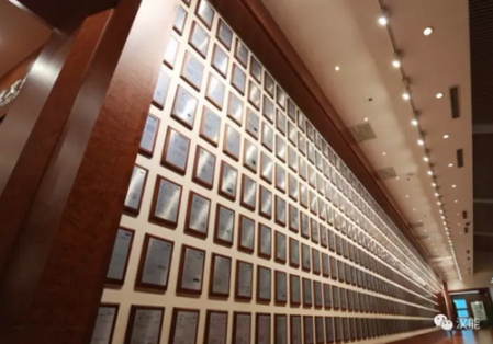 汉能薄膜太阳能技术勇立潮头