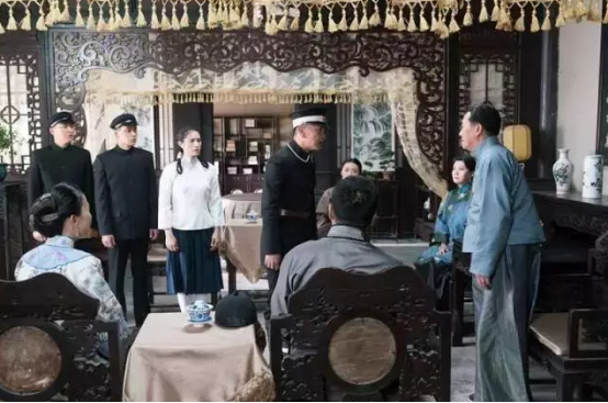 德丰利达集团联合出品的《老字号传奇》背后制作班底曝光