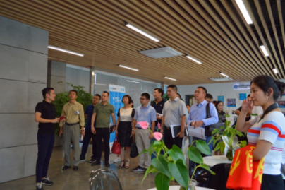 上海青创联浙江新企联考察团一行到访铜掌柜