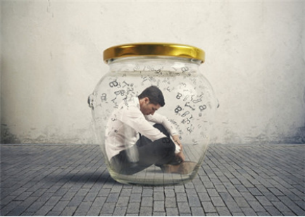 　　头发出油脱发是什么原因 头发出油脱发怎么治疗