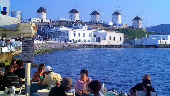 瑞鸿移民：移民大国纷纷抬高门槛时，为什么要选欧洲移民？