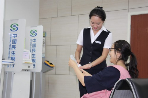 明星服务经理杨扬蝶化记： 用热情与高效让服务熠熠生辉