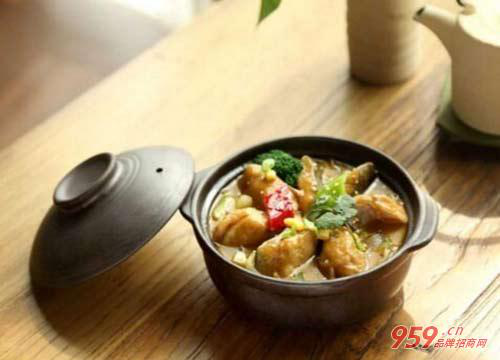 餐饮加盟非池中土锅焖鱼 价格亲民深受食客疯狂热捧