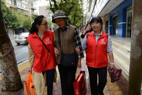 昆明送子鸟医院坑不坑 强烈的社会责任感与无私奉献