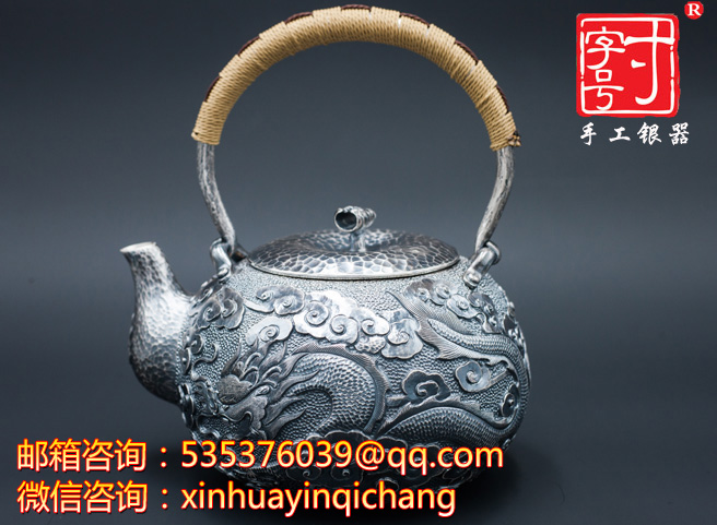 风花雪月城中的匠心传承——景泰蓝手工银壶