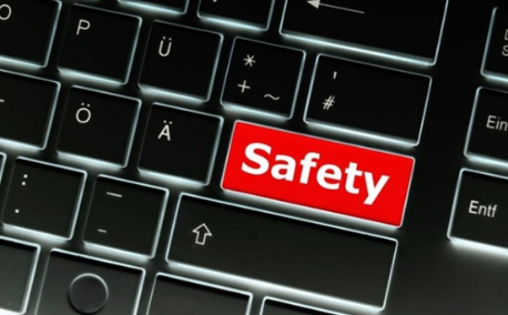  行业风险频发 铜掌柜教你安全理财