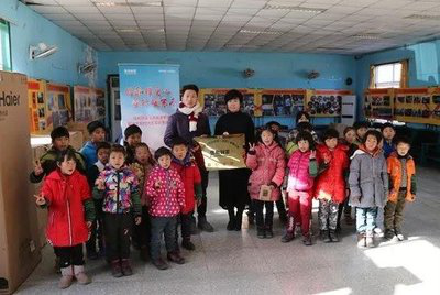 爱心暖寒冬 真情为公益——信和财富董事长夏靖再行公益善举