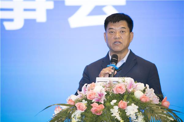 第八届中国医药产业发展高峰论坛暨全国工商联医药.业商会2017年年会在成都温江区举行