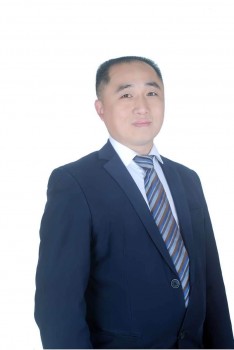 易到车主：春节接单不耽误 上车先给乘客拜年