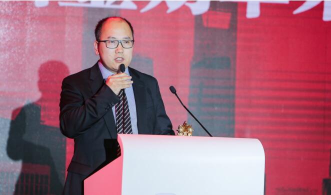 创新金融助力产业振兴 红太阳金控总裁叶辉荣膺年度供应链金融大奖