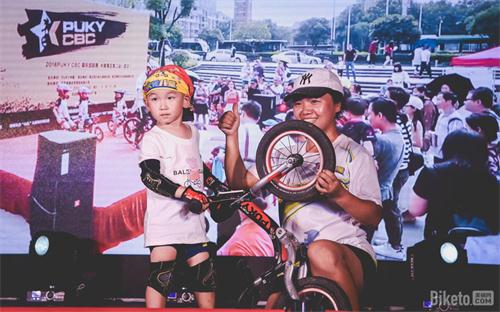 美骑100挑战者营地武汉站：烈日灼心 飙汗狂奔