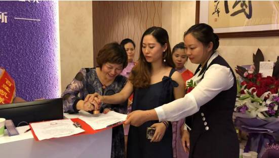 源于信任胜于忠诚 一年连开三店，她们在百莲凯成就美丽与财富人生